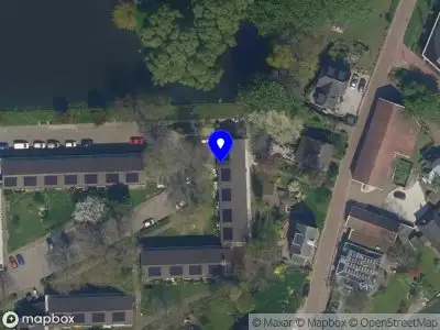 Ambulance met grote spoed naar de Torenhof in Capelle aan den IJssel