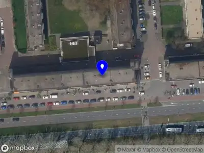 Ambulance met gepaste spoed naar de Spinozaweg in Rotterdam