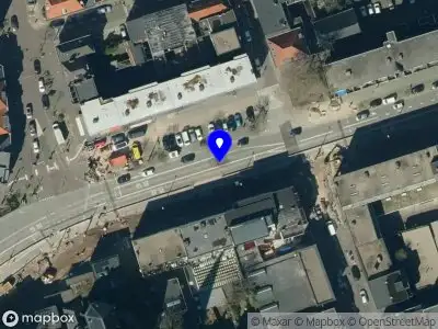 Brandweer met grote spoed naar de Ir J.P. van Muijlwijkstraat in Arnhem vanwege gebouwbrand