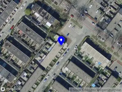 Ambulance met gepaste spoed naar de Spieringstraat in Hoogvliet Rotterdam