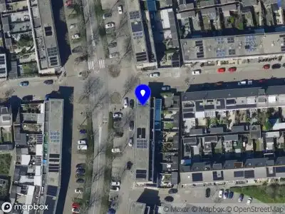 Ambulance met grote spoed naar de Else van der Banstraat in Spijkenisse