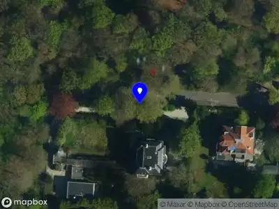 Brandweer met grote spoed naar de Korte Kleverlaan in Bloemendaal vanwege reanimatie