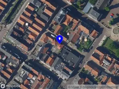 Brandweer met grote spoed naar de Hondegatsteeg in Elburg vanwege een buitenbrand