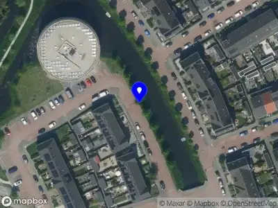 Ambulance met grote spoed naar de Aan de Kromme Sloot in Uitgeest