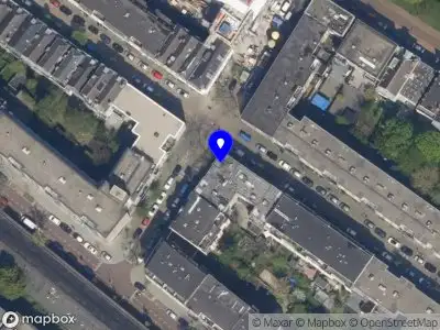 Ambulance met grote spoed naar de Heemsteêstraat in Rotterdam