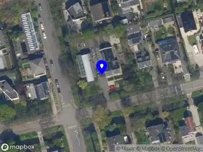 Ambulance met gepaste spoed naar de Kralingseweg in Rotterdam