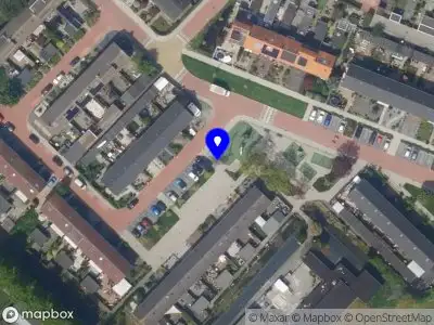 Ambulance met grote spoed naar de Van Brederodeplein in Ter Aar