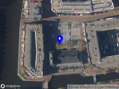 Ambulance met gepaste spoed naar de Anne Frankkade in Alphen aan den Rijn