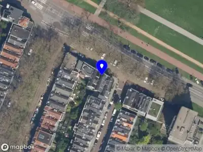 Ambulance met grote spoed naar de Kralingse Plaslaan in Rotterdam