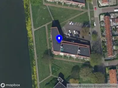 Traumahelikopter met grote spoed naar de Amaliastraat in Breukelen