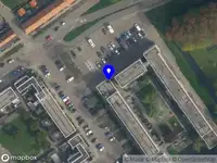 Ambulance met grote spoed naar de Castrop-Rauxellaan in Delft