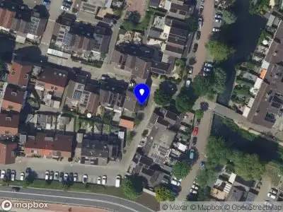 Ambulance met grote spoed naar de Dorlandsweer in Sliedrecht