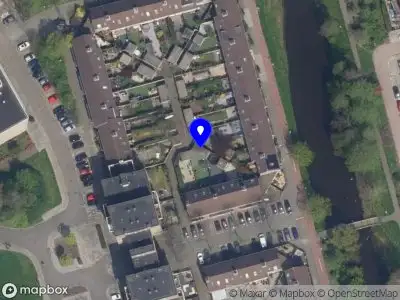 Ambulance met grote spoed naar de Lutulisingel in Rotterdam