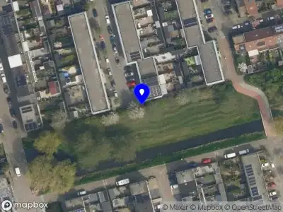 Ambulance met gepaste spoed naar de Lusakastraat in Delft