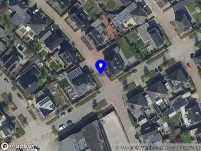 Brandweer met grote spoed naar de Gijsbreght van Amstelstraat in Oosterhout vanwege reanimatie