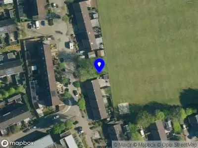 Brandweer met gepaste spoed naar de Karel Doormanstraat in Aalten vanwege waarnemen gaslucht