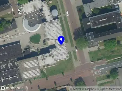 Brandweer met gepaste spoed naar de Briniostraat in IJmuiden vanwege afgaan automatisch brandalarm