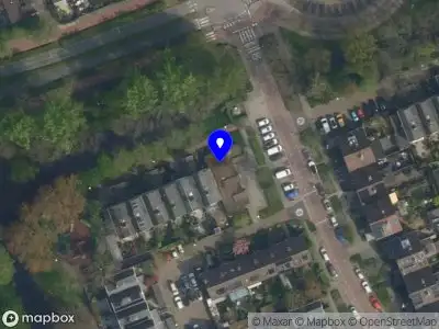 Ambulance met grote spoed naar de Binkhorst in Pijnacker