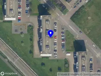 Ambulance met grote spoed naar de Merellaan in Maassluis
