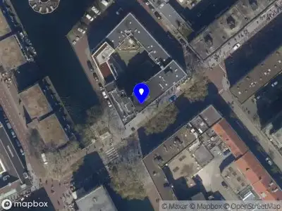 Ambulance met grote spoed naar de Delftsevaart in Rotterdam