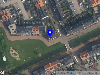 Ambulance met grote spoed naar de Kerkuillande in Pijnacker