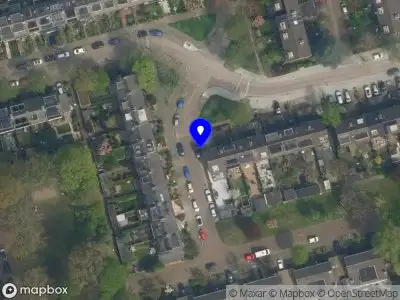 Ambulance met gepaste spoed naar de Zomerdijkhof in Delft