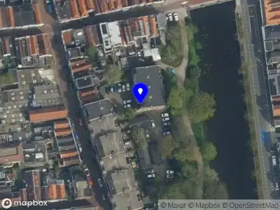 Ambulance met grote spoed naar de Brugmanshof in Gouda