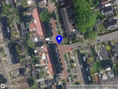 Brandweer met grote spoed naar de Ligusterweg in Nunspeet vanwege afhijsen patient