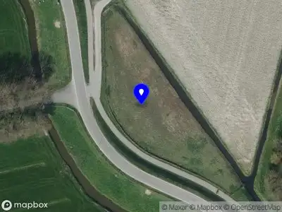 Ambulance met grote spoed naar de Schapengorsedijk in Rockanje