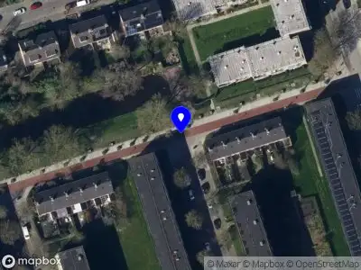 Brandweer met grote spoed naar de Iepenlaan in Groningen vanwege waarnemen gaslucht