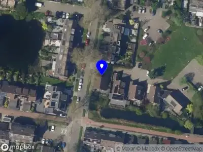 Brandweer met grote spoed naar de Zalmsloot in Zoetermeer vanwege waarnemen gaslucht