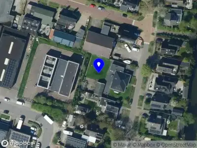 Ambulance met grote spoed naar de De Krommert in Heiloo