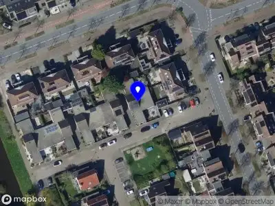 Ambulance met gepaste spoed naar de Thomas Vlughstraat in Hellevoetsluis