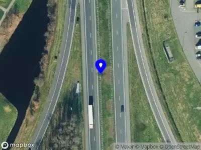 Brandweer met grote spoed naar de Bilderdijklaan in Hoogeveen vanwege afgaan automatisch brandalarm