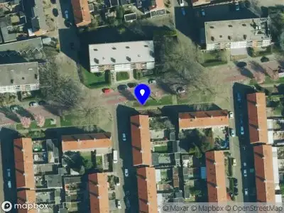 Politie naar de Nicolaas Maesstraat in Enschede vanwege aanrijding met letsel