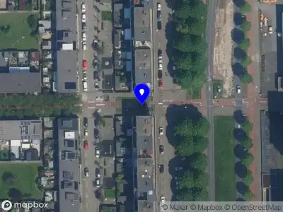 Ambulance met grote spoed naar de Tervurenpad in Amsterdam