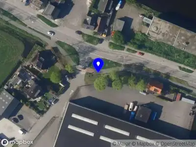 Ambulance met grote spoed naar de Steekterweg in Alphen aan den Rijn