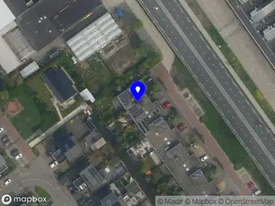 Ambulance met grote spoed naar de Burgemeester Elsenpark in Naaldwijk