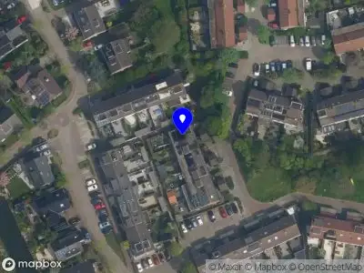 Ambulance met grote spoed naar de De Fazant in Zevenhuizen