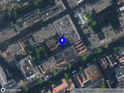 Brandweer met grote spoed naar de Passeerdersgracht in Amsterdam