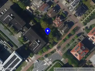 Brandweer met grote spoed naar de Laan van Vredenoord in Rijswijk vanwege reanimatie