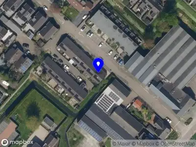 Ambulance met gepaste spoed naar de Hoogstraat in Leerbroek