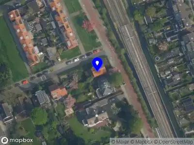 Ambulance met grote spoed naar de Mr. Dr. van den Helmlaan in Pijnacker