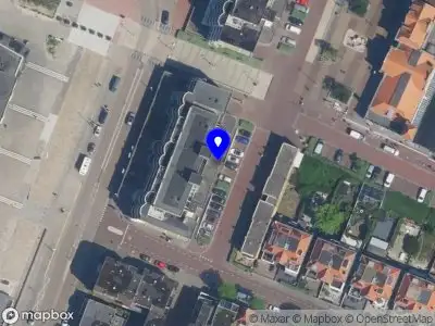 Ambulance met grote spoed naar de Ir E J J Kuindersstraat in Zandvoort