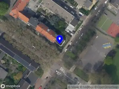 Ambulance met grote spoed naar de Arendsweg in Rotterdam