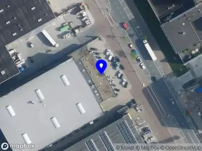 Ambulance met grote spoed naar de Joan Muyskenweg in Amsterdam-Duivendrecht