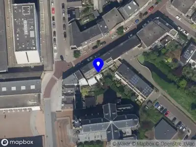 Ambulance met grote spoed naar de Singel in Schiedam