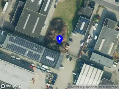 Politie naar de Ambachtstraat in Almelo vanwege aanrijding met letsel