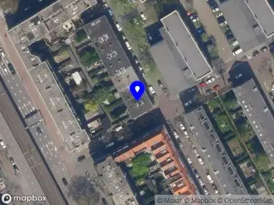 Ambulance met grote spoed naar de Talmastraat in Rotterdam