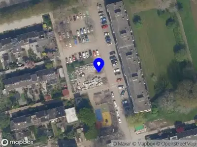Ambulance met gepaste spoed naar de Blondeelstraat in Rotterdam